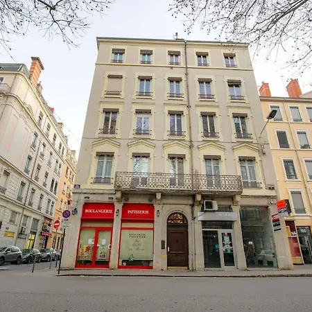 Super Idealement Situe, 6eme Apartment *